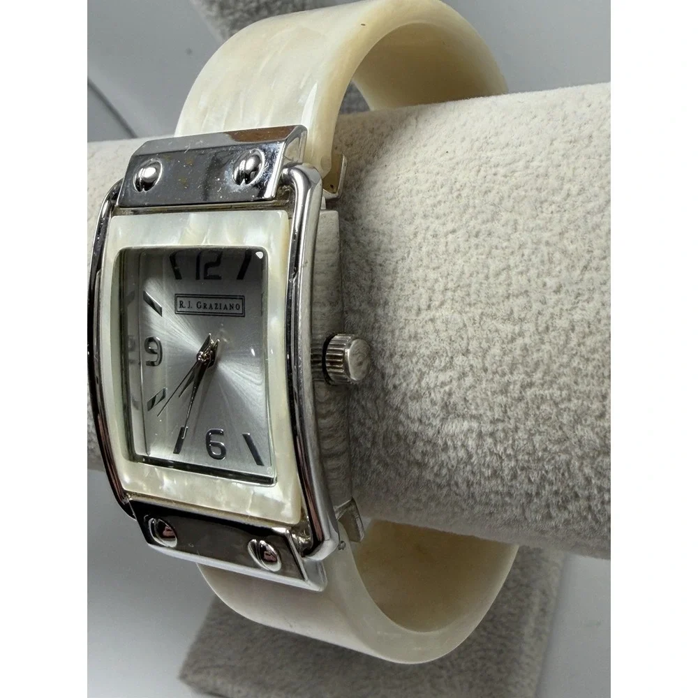 R.J. Graziano RJG134L Ladies Cuff Bangle Watch New Battery 31MM 6